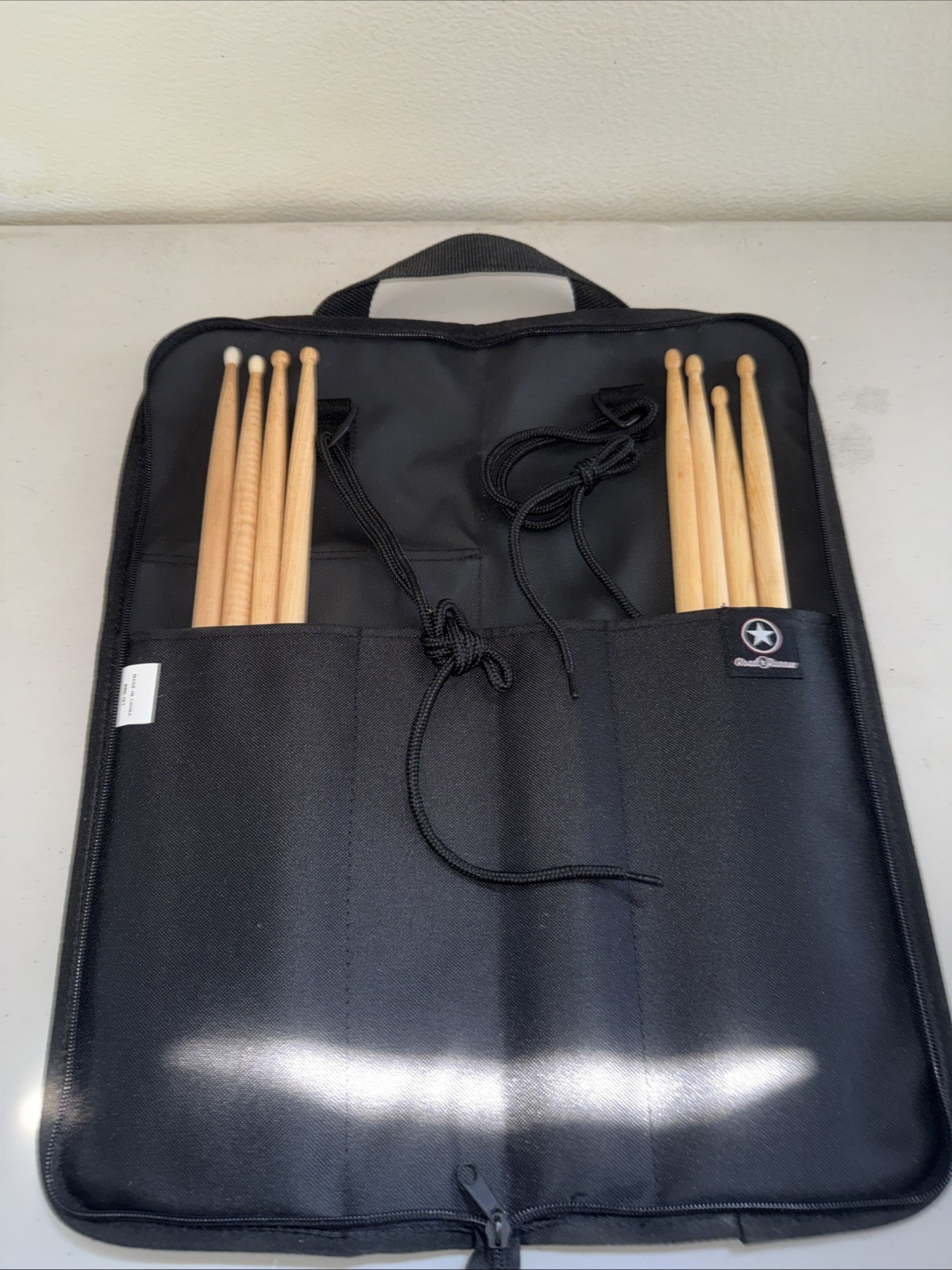 Road Runner Drum Sticks RRS-101 Bag With 4 Pairs Of Sticks