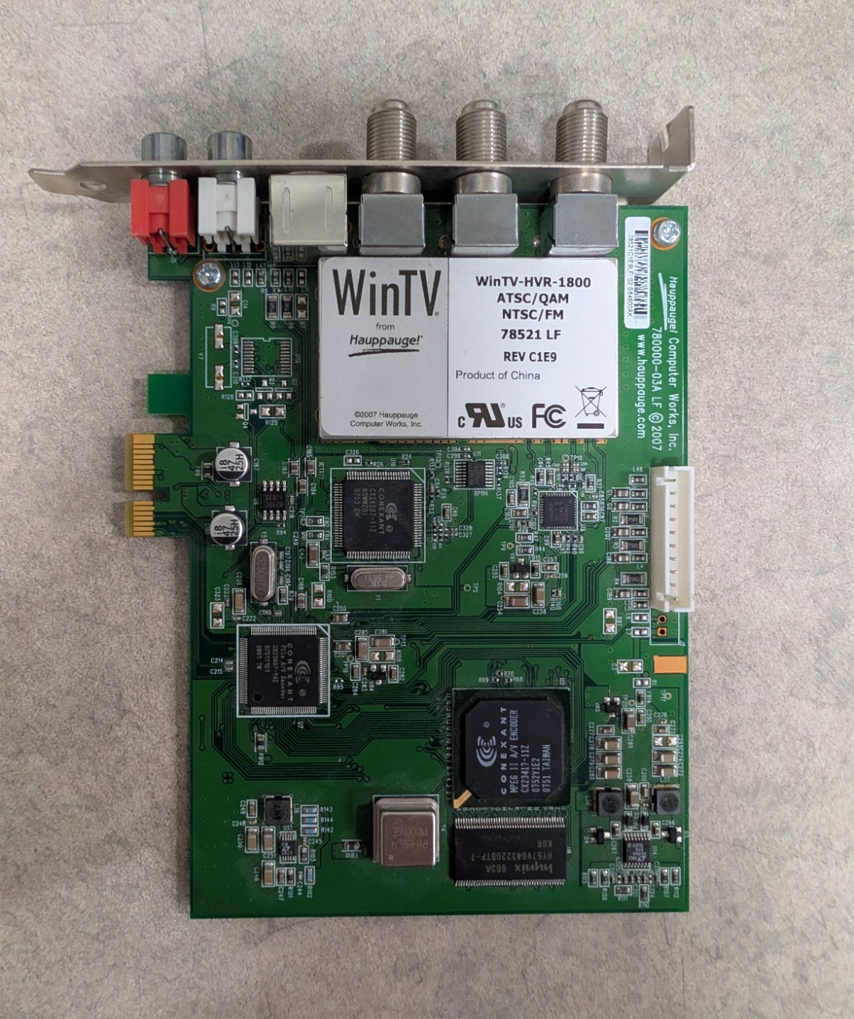 Hauppauge WinTV-HVR-1800 PCIe TV Tuner & Video Capture Card ATSC/QAM/NTSC/FM