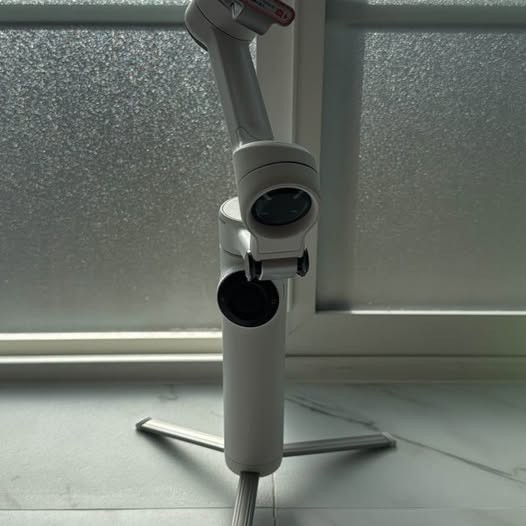 Insta360 Flow 2 Pro Smartphone Gimbal Stabilizer Used Excellent