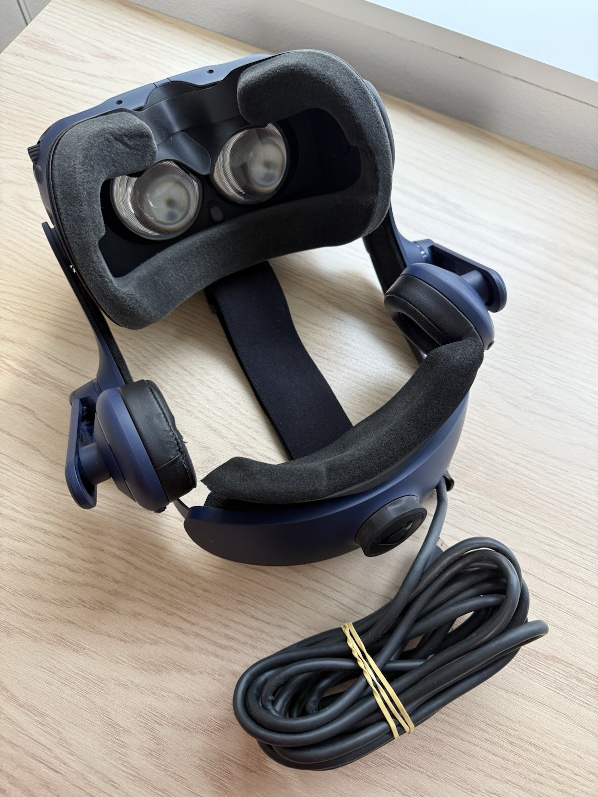 HTC VIVE Pro VR Blue Headset With Cable & Black Controllers - Read Please