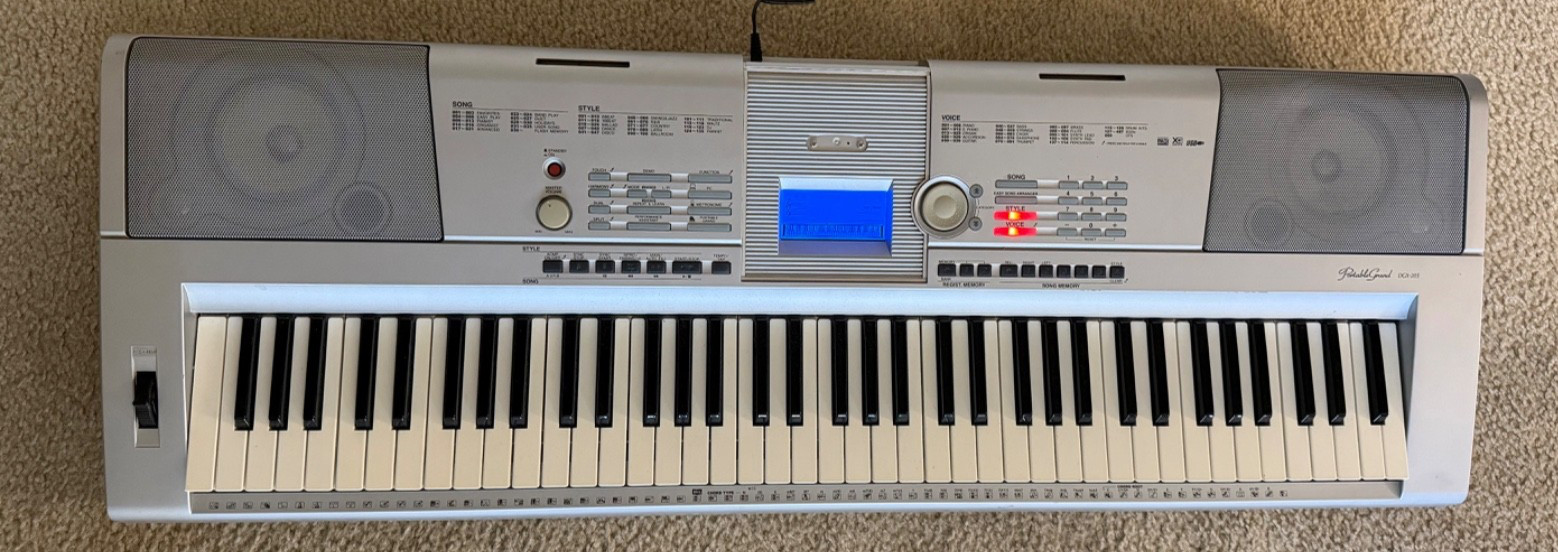 Yamaha DGX- 205 Portable Grand Piano Keyboard 76 Keys w/Power Supply