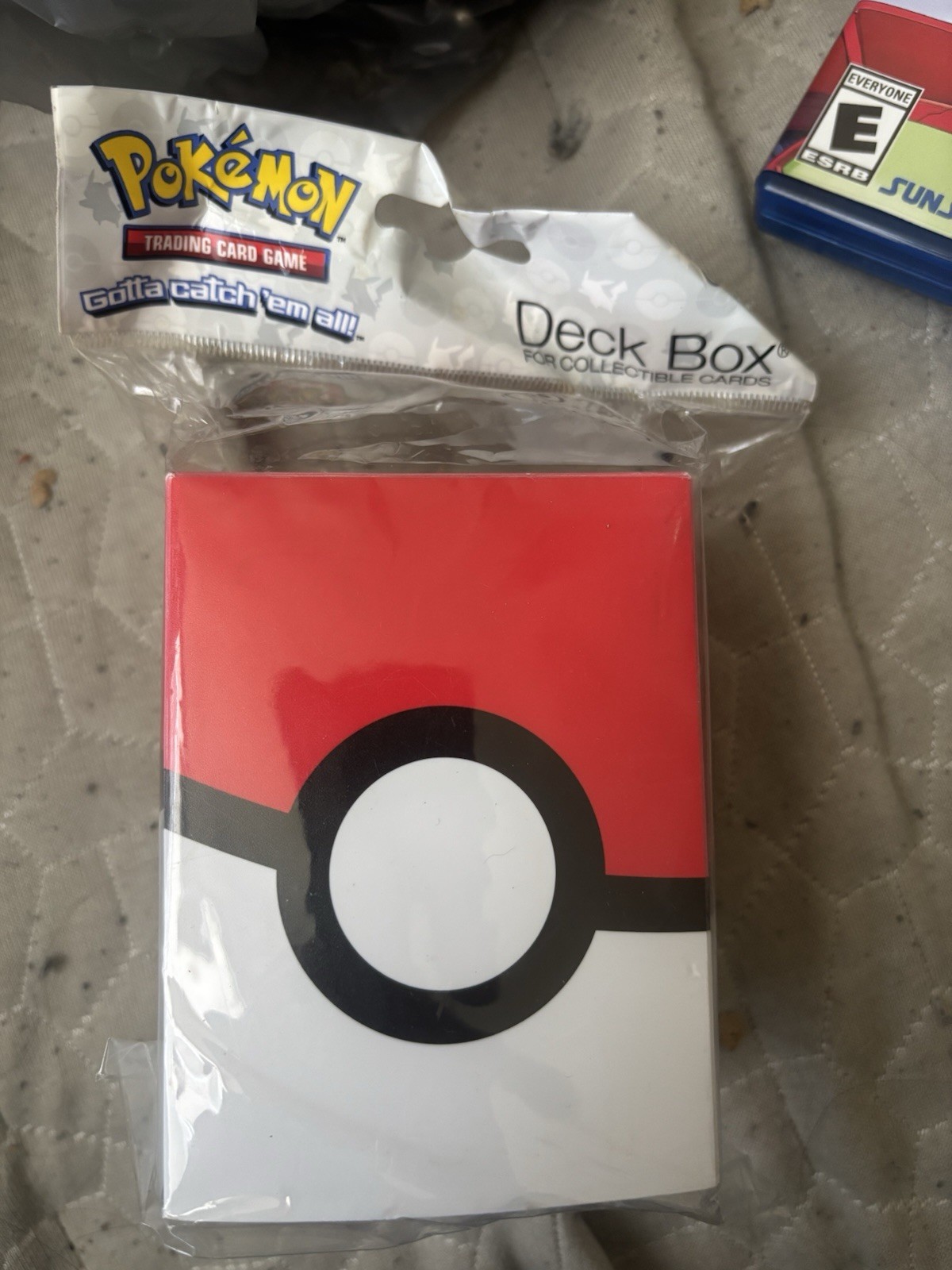 Pokémon TCG Pokeball Deck Box Plastic Red White Black Card Holder