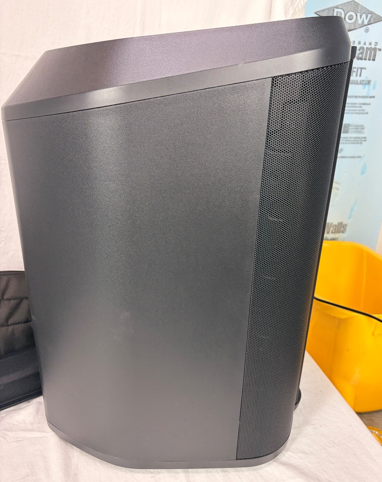 New OPEN BOX BOSE L1 PRO 16 Portable Line Array Subwoofer Speaker System w/ Case