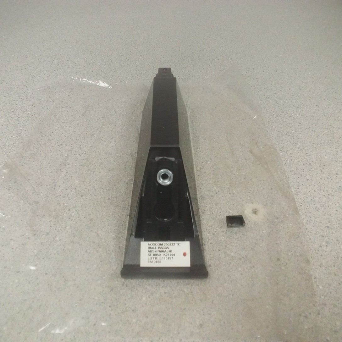Samsung Support Piece, Assy Stand Cover Body BN96-39763A, Damage