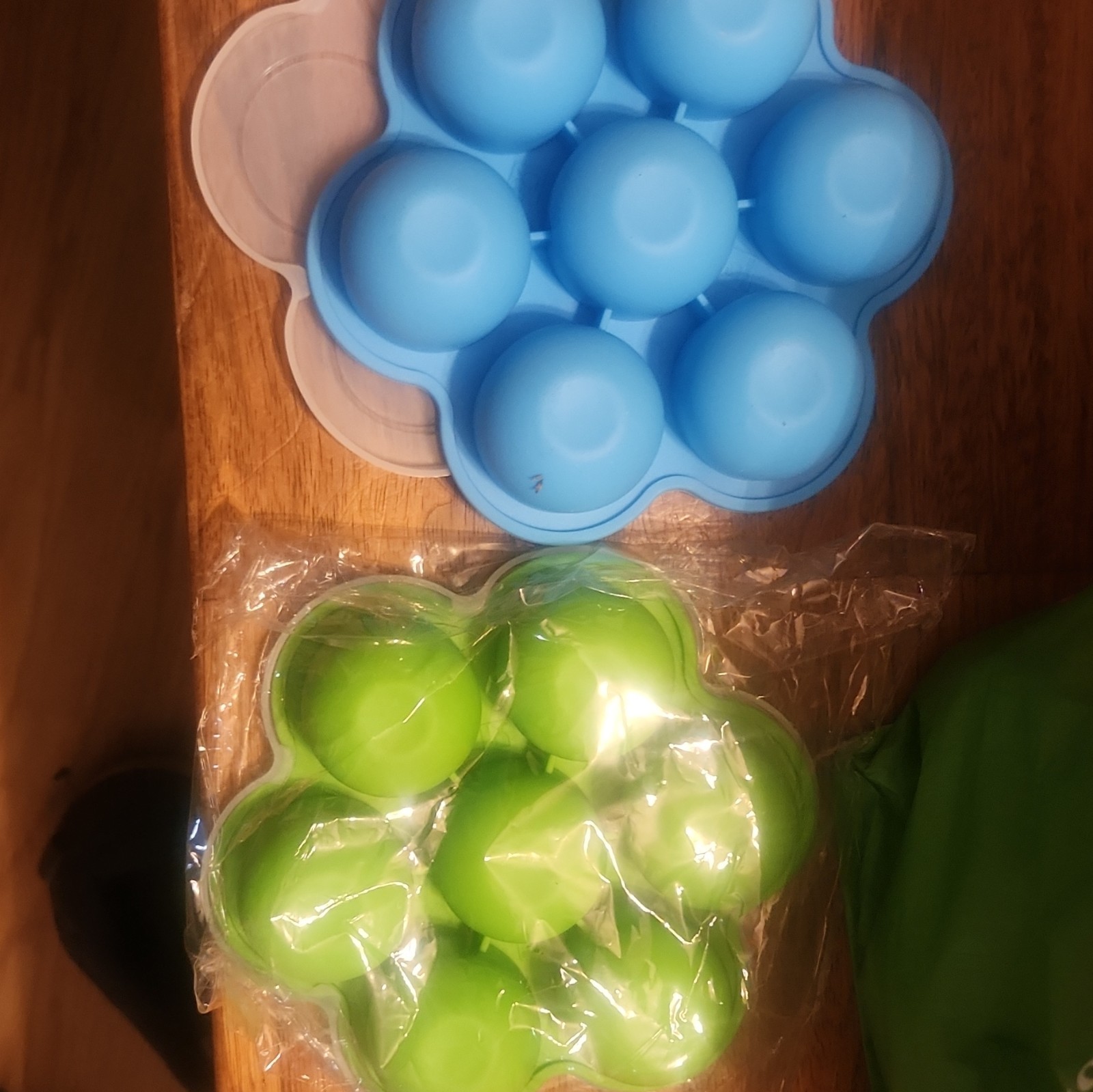 2-Pack Silicone Flower Ice Cube Molds, 7-Cavity w/ Lids, Blue & Green