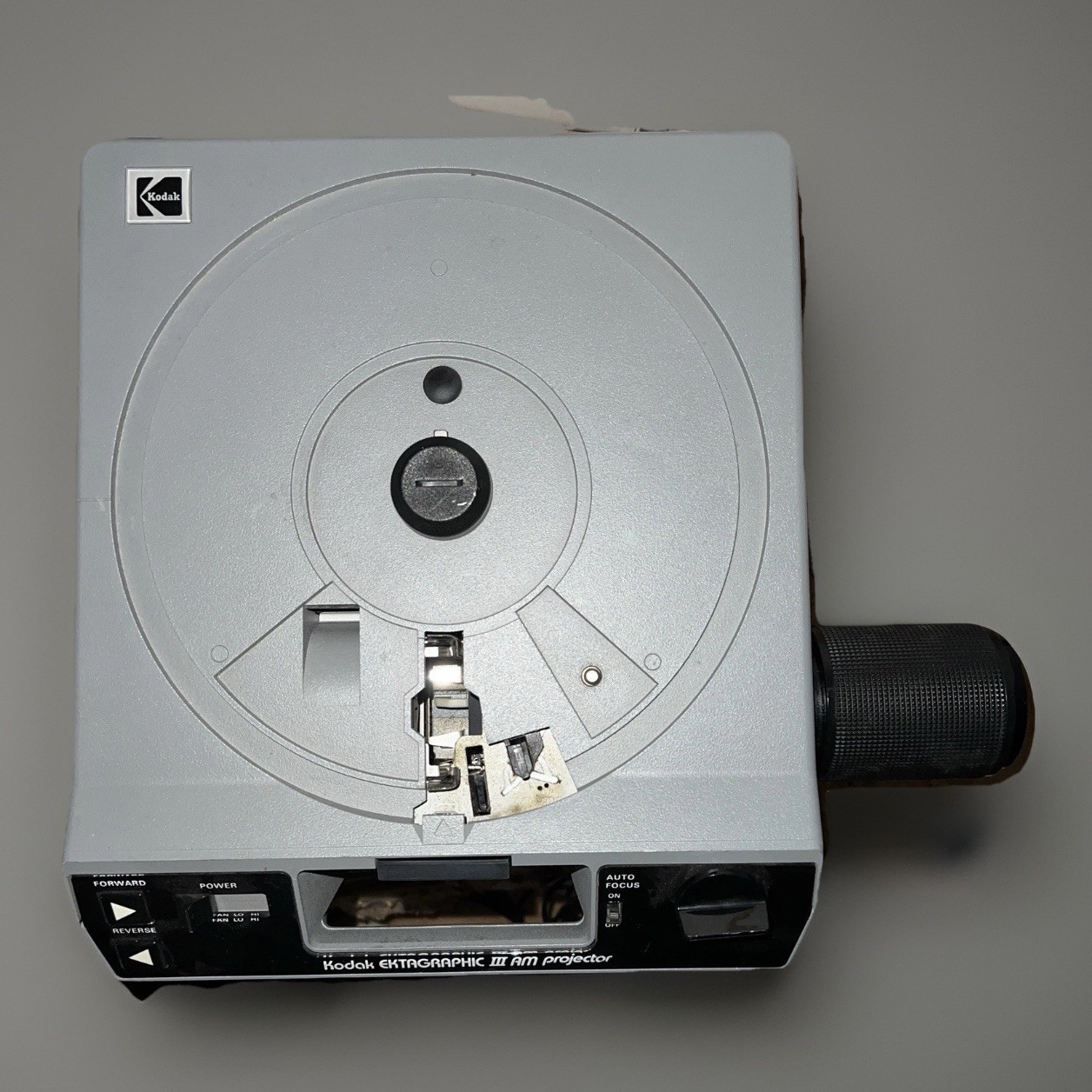 Kodak Ektagraphic III AM Carousel Slide Projector w/Remote Raynox Zoom Lens AF
