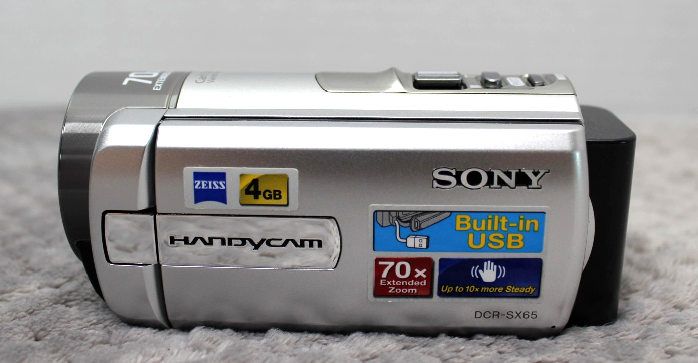 Sony Handycam DCR-SX65 Silver Camcorder 4GB 70x Zoom SD Card USB Tested Box 5"