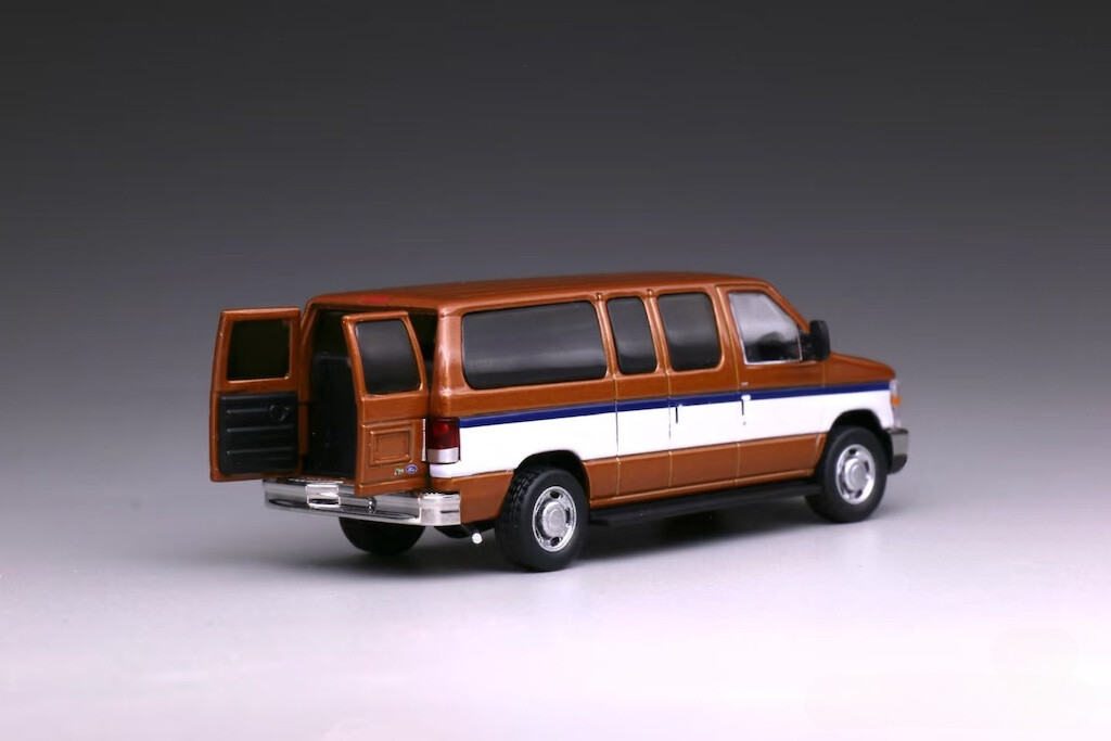 1:64 Ford E-350 Super Duty Wagon - Brown Mini Van Diecast Model