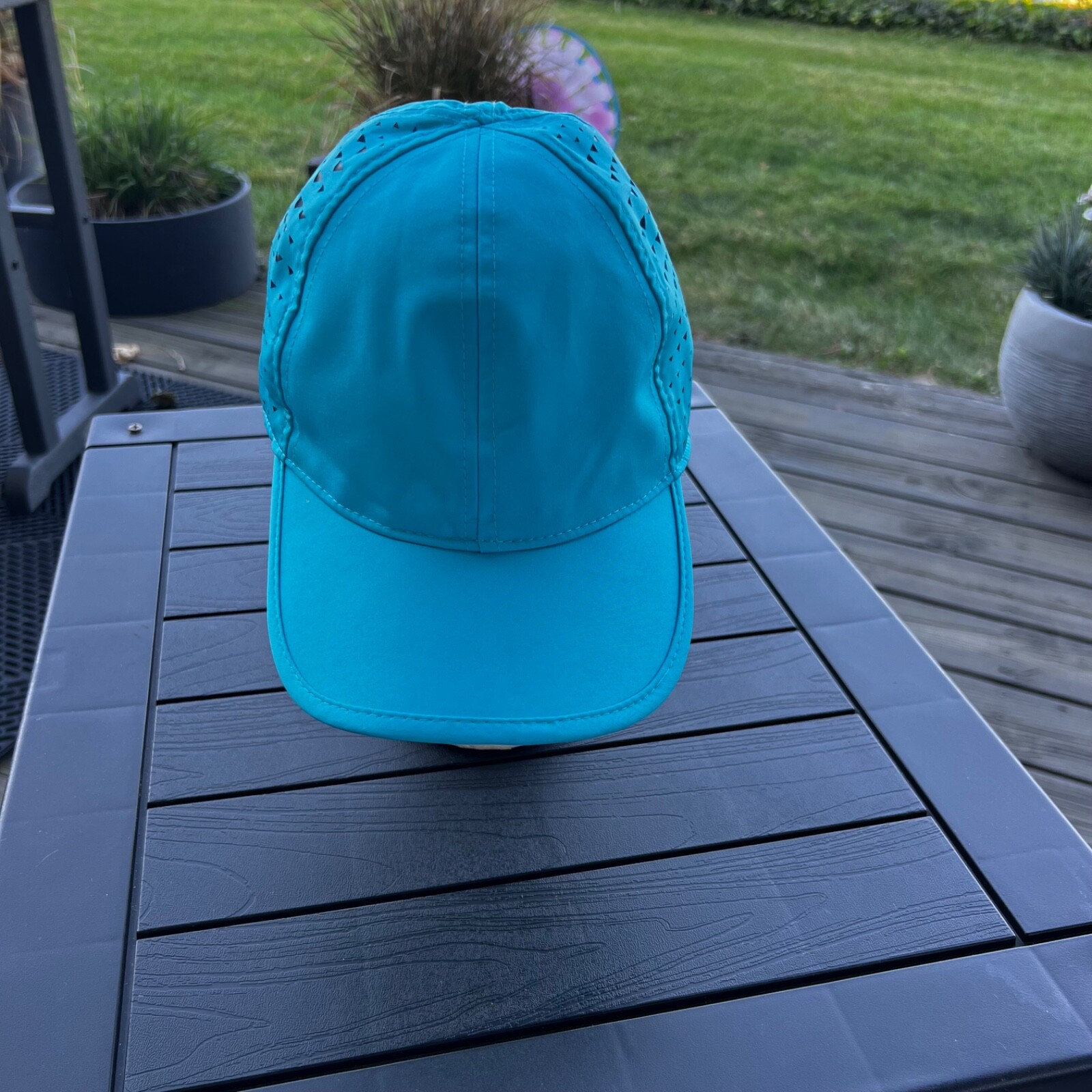 Aqua Brite vented Light Weigh Hat Cap Hook Loop MTA Sport OSFM EUC
