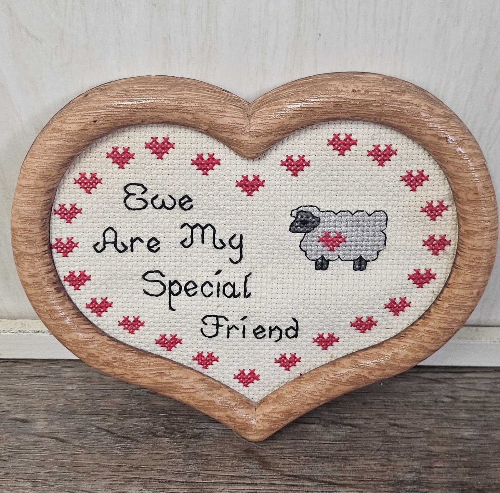 VINTAGE Counted Cross Stitch Faux Wood Heart Shaped Frame 6"