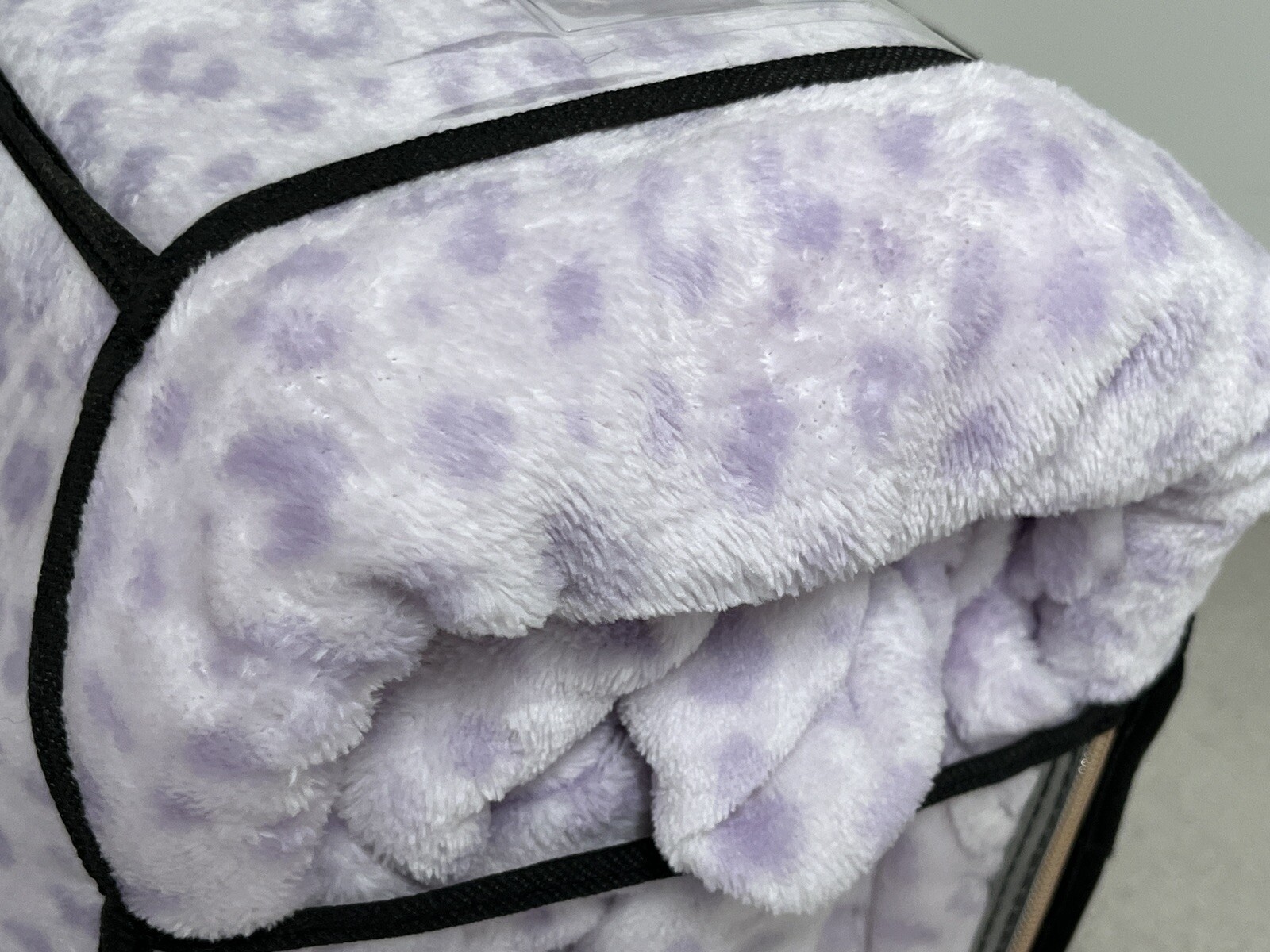 Juicy Couture PURPLE Leopard Plush 4~Pc Queen Bed Sheet set 100% Polyester NWT