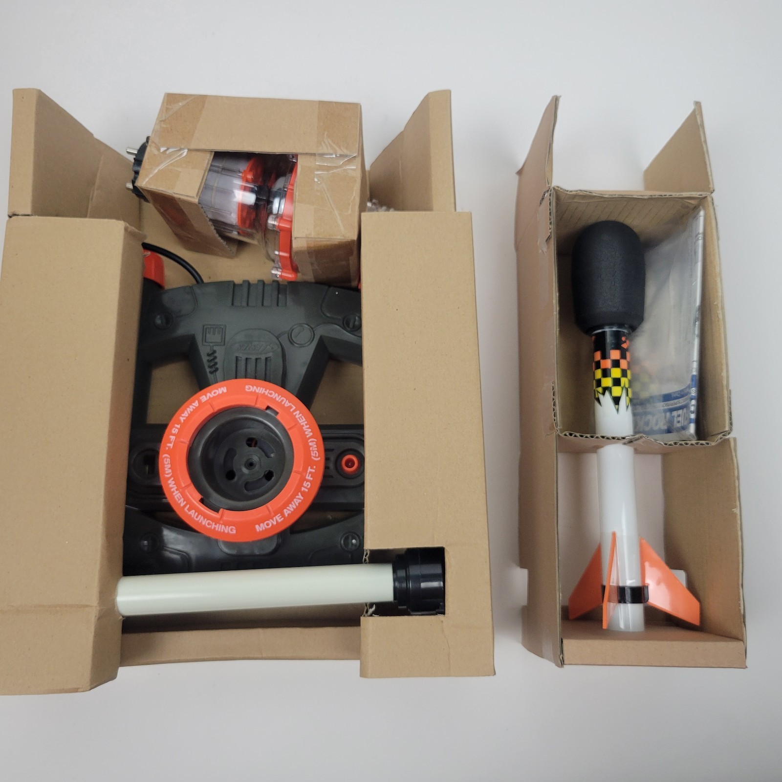 Estes Hydrogen Rocket (Model 1876) STEM Science Toy New With Open Box