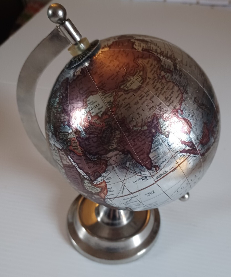 WORLD GLOBE  Metallic Decorative Silvery Finish Great for Desktop or Bookshelves