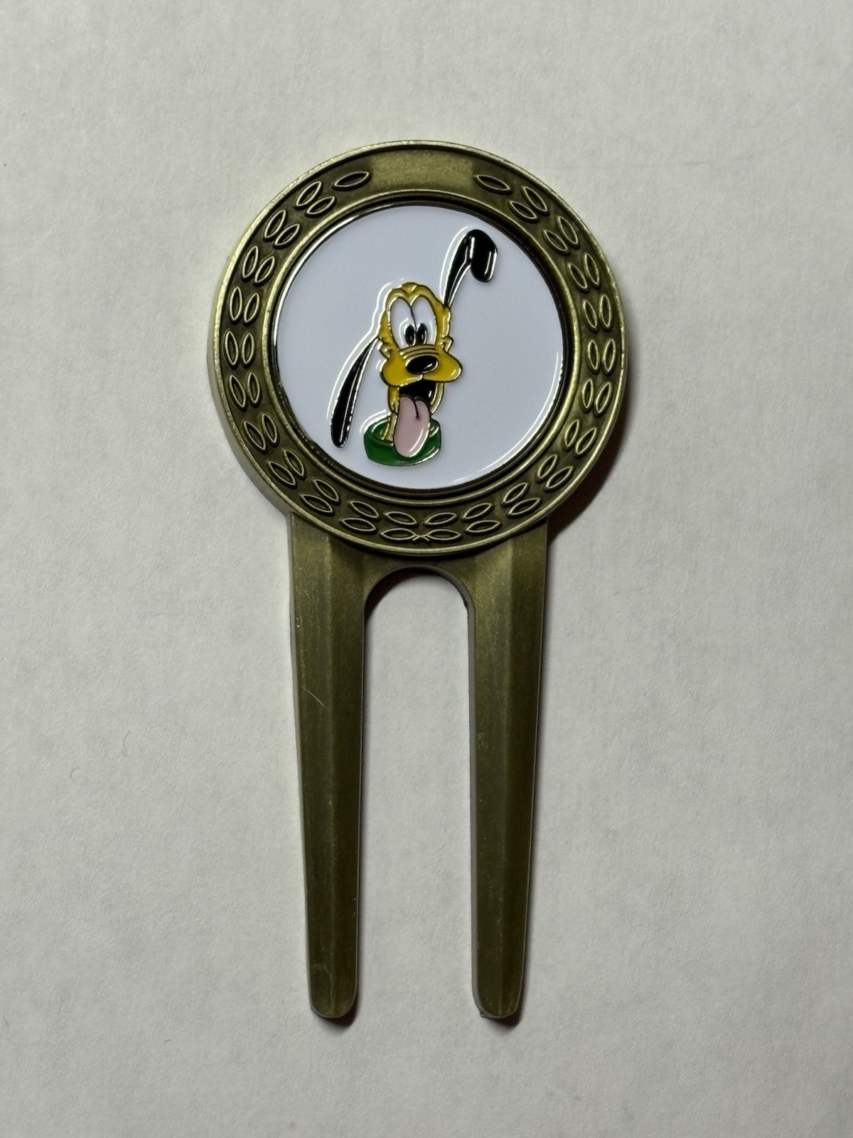 Rare Pluto Disney Divot Tool & 1" Magnetic Coin Golf Marker - A Beauty!