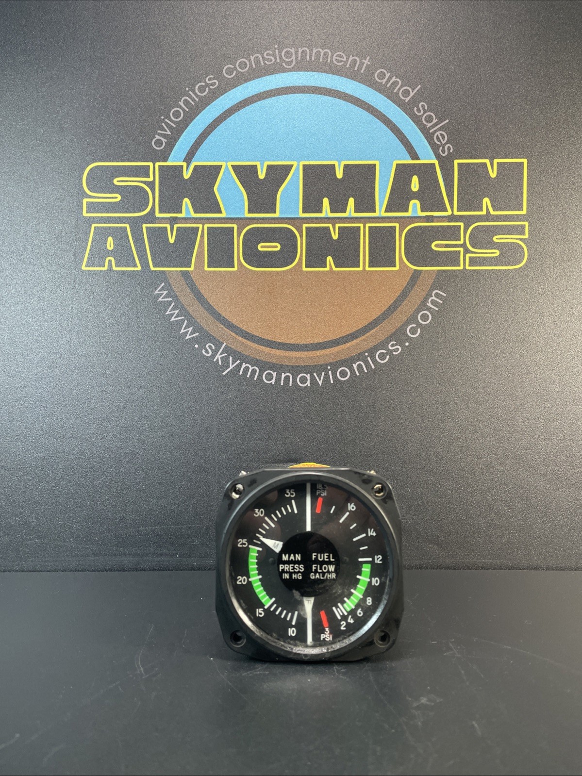 United MAN/FUEL Pressure Gauge 6331