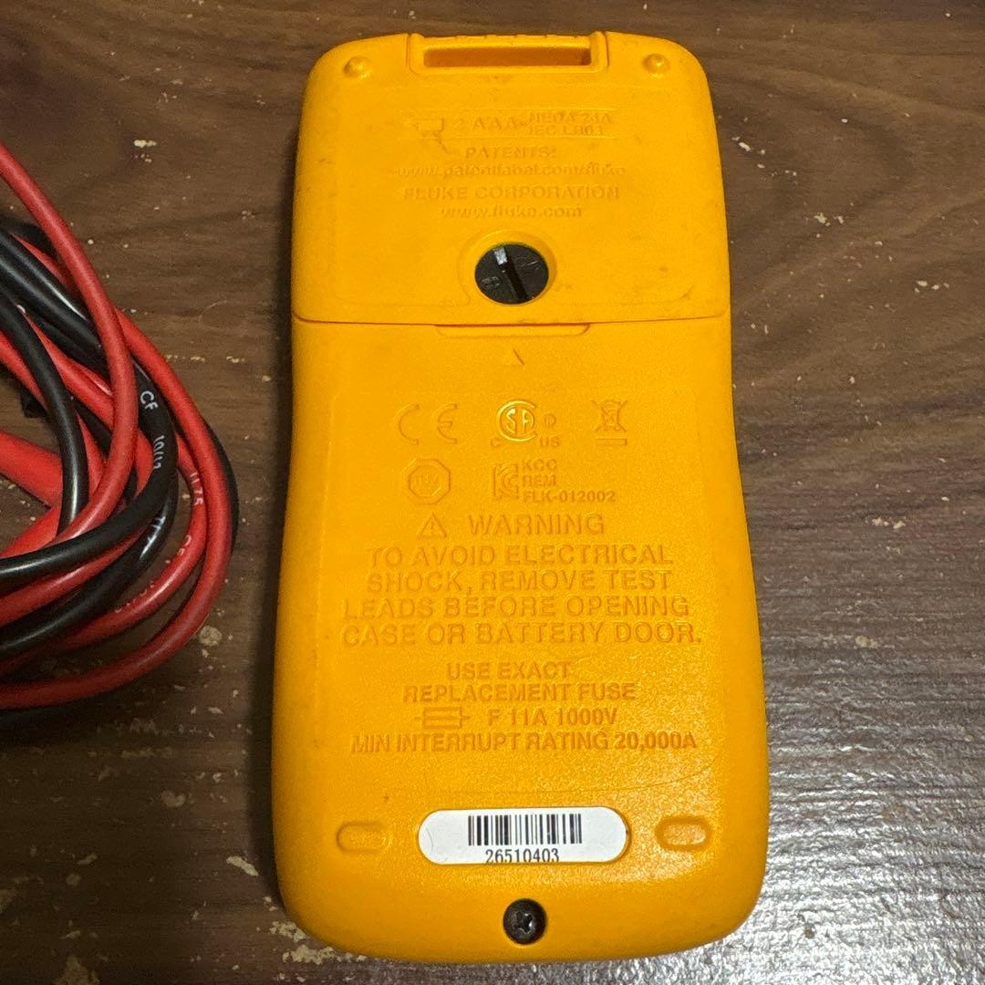 Fluke 107 Digital Multimeter 8797