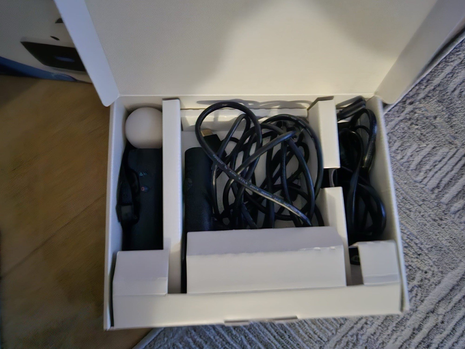 Sony PlayStation VR Launch Bundle PC & Console VR Headset White/Black