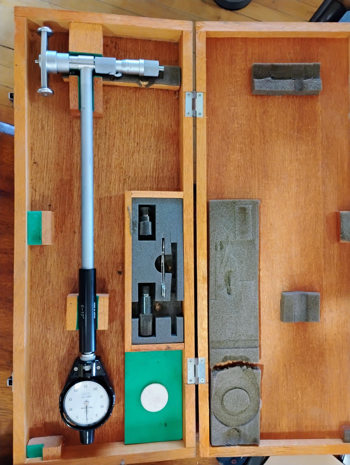 Mitatoyo bore micrometer, Dial, 6" to 10"