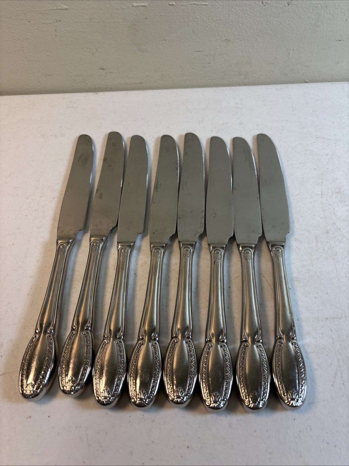 Wallace VENETIAN 18/10 Stainless Flatware Glossy Dinner Knives 8pc
