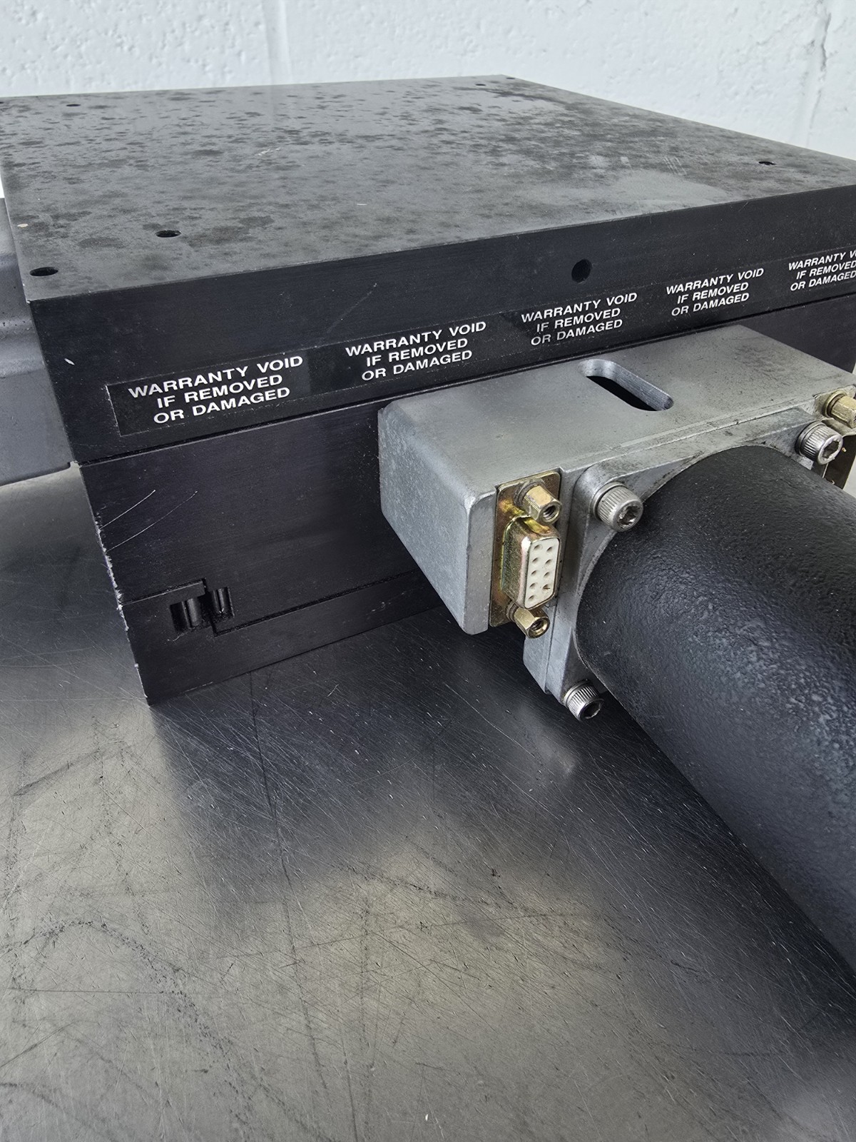 NEW ENGLAND TECHNOLOGIES I2 LINEAR STAGE POSITIONER AS-IS