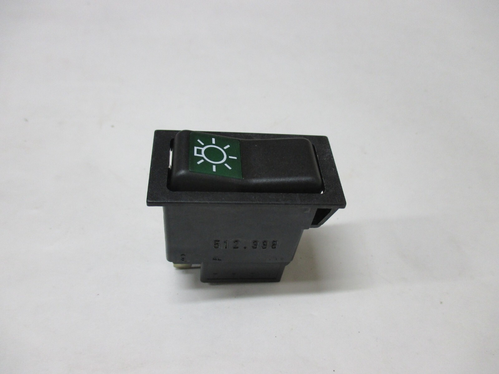83982993 NEW HOLLAND LIGHT SWITCH NEW