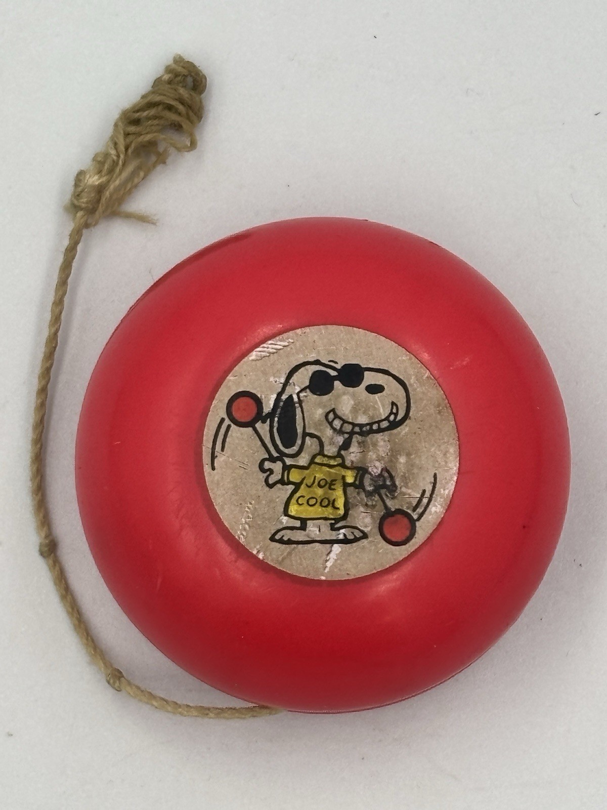 Yo-Yo Snoopy Joe Cool Peanuts Red Vintage
