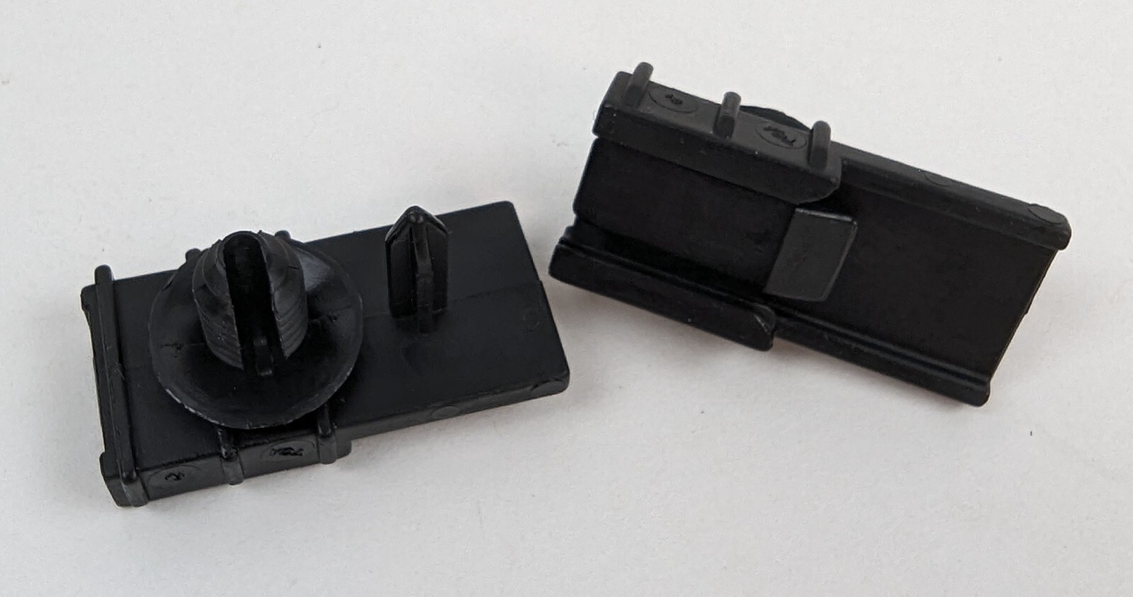 500 HellermannTyton 133-00251 Cable Tie Attachment Clip Black NEW