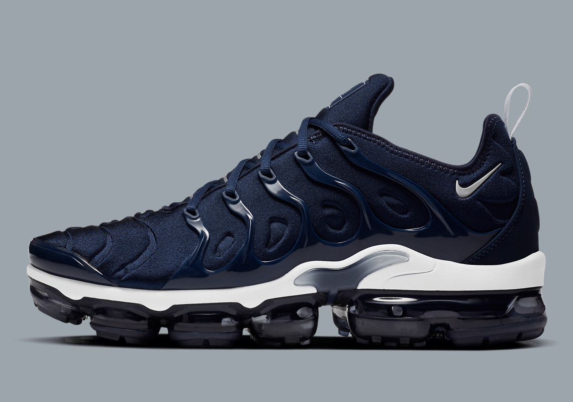 DS Nike Air VaporMax Plus Navy Blue Air Cushioning Running Shoes