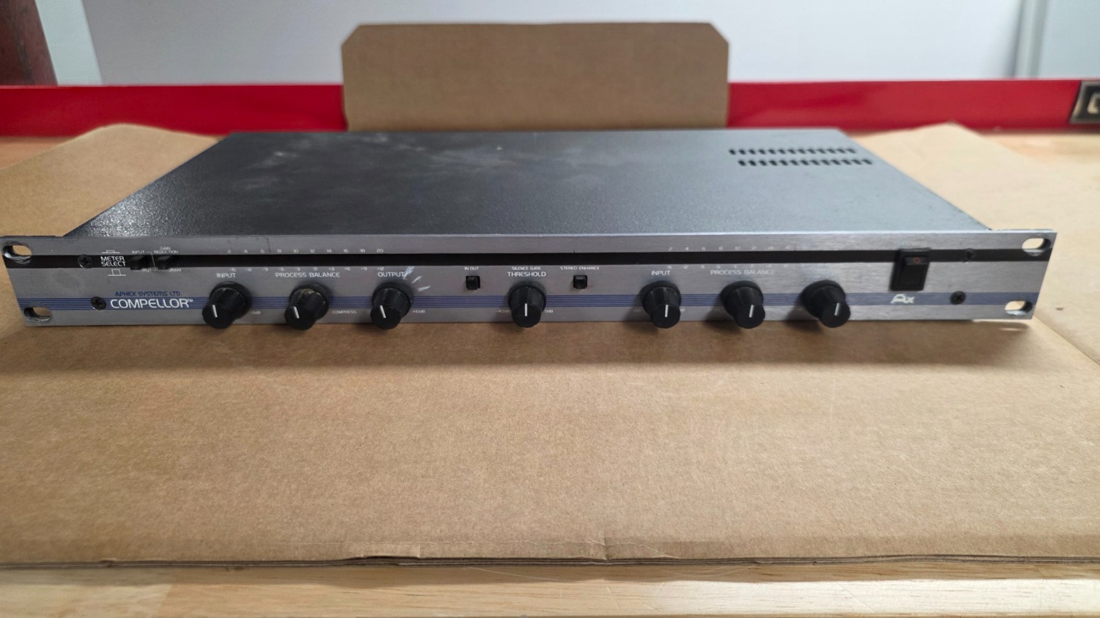 Aphex Compellor 300 Compellor Leveler Limiter Signal Processor - TESTED/WORKING