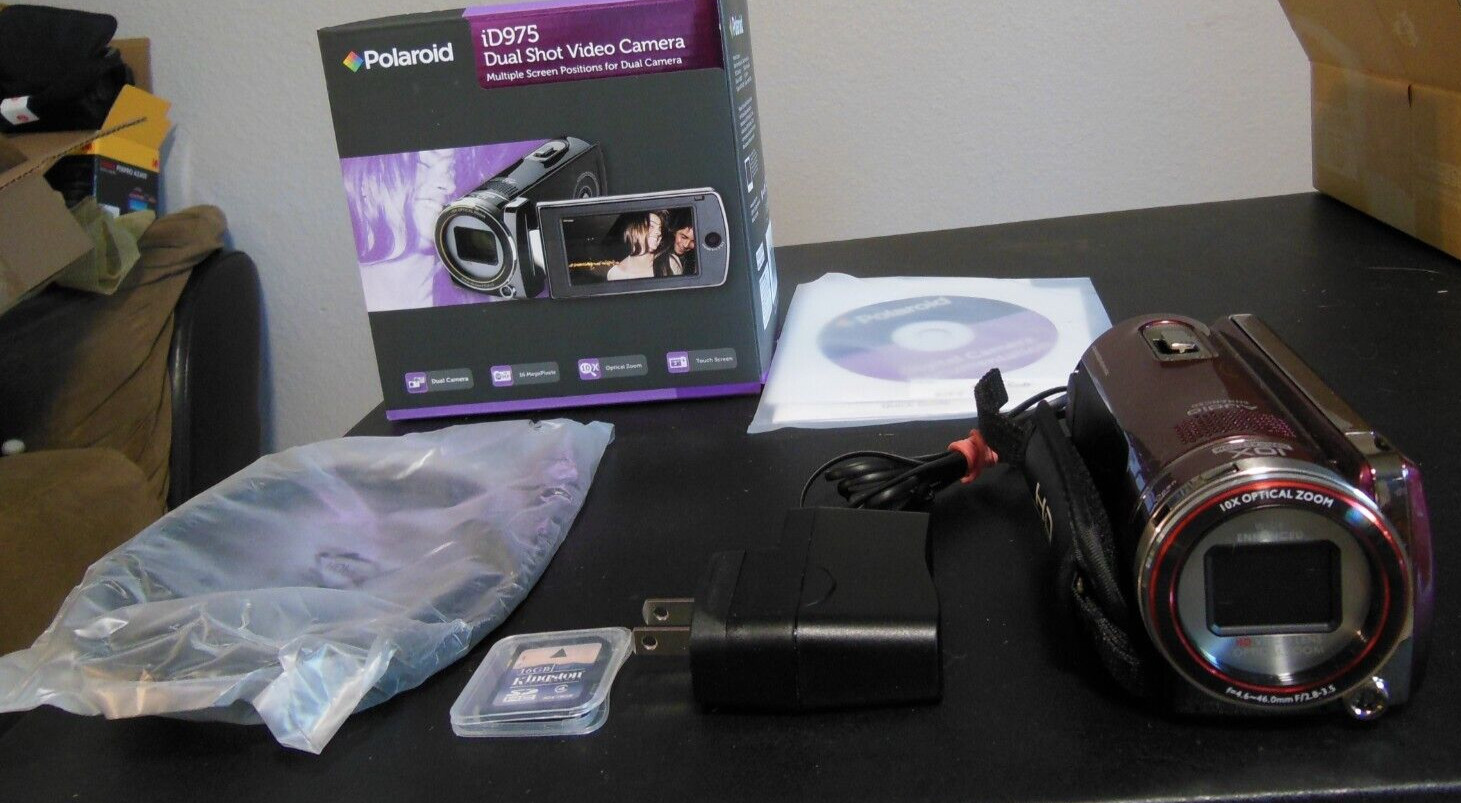 Polaroid iD975 Open box, 2 batteries, charger, 16GB SD card