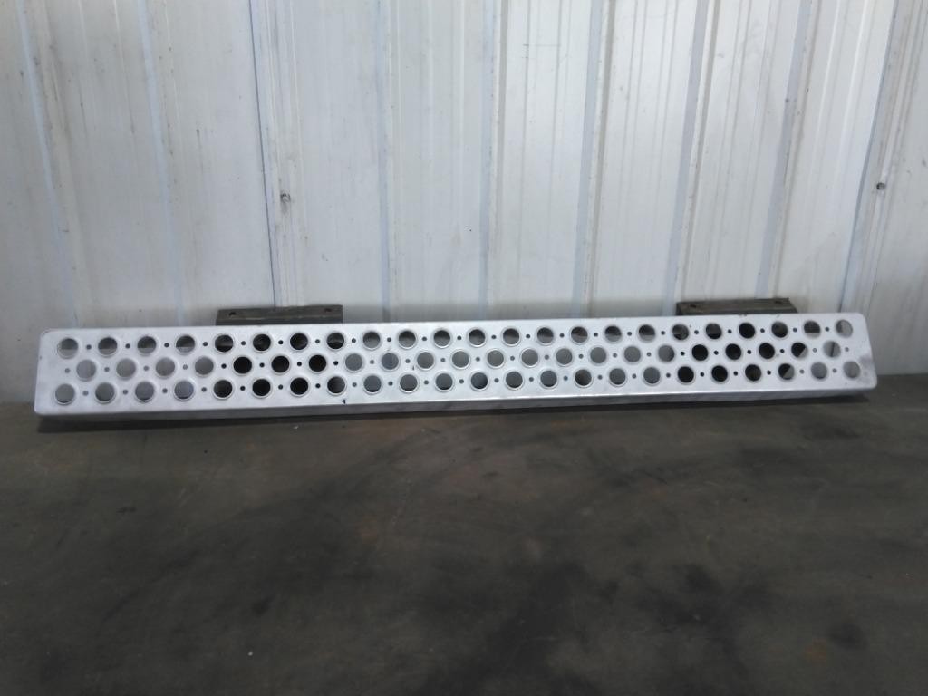 For 2013 KENWORTH T660 TANK STEP ,  MD