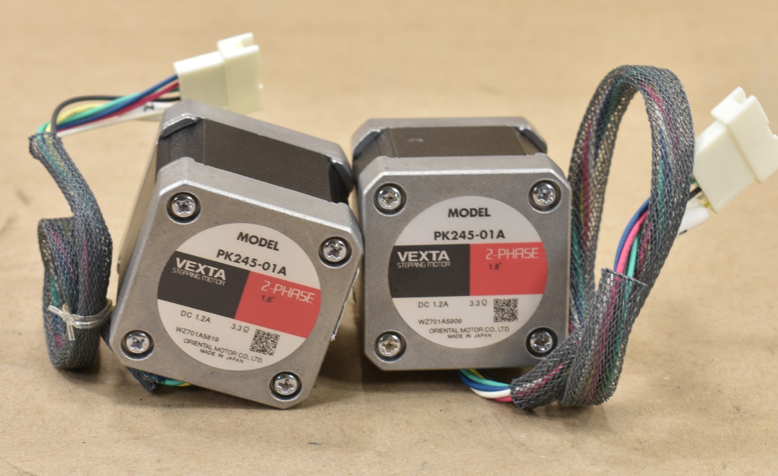 Lot of 2 Vexta PK245-01A, 2-Phase Stepping Motor, 1.8°/Step, DC 1.2 A