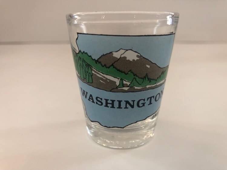 Washington Mountains And Lakes Shot Glass, COMBINED SHIPPING (SEE STORE)