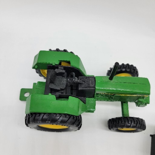John Deer ERTL Tractors 3140 2510 3 Sizes