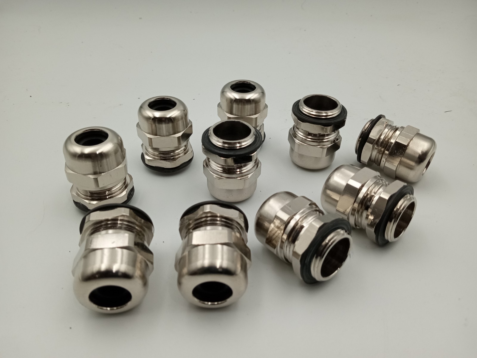 Lot of 10 - Metal M20 Weatherproof Cable Gland Cord Grip for 5-10mm Cable -RR