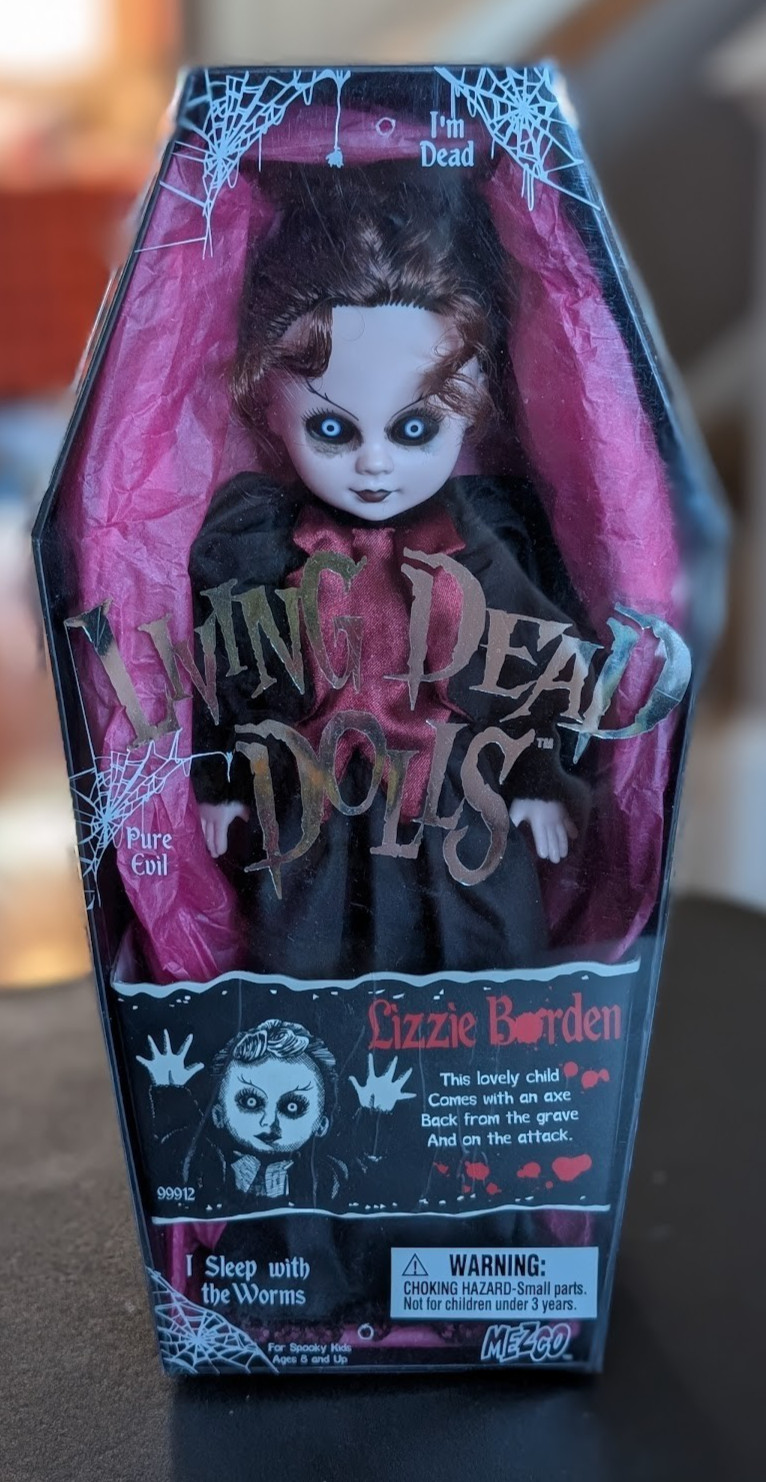 Living Dead Dolls - Lizzie Borden - opened but complete