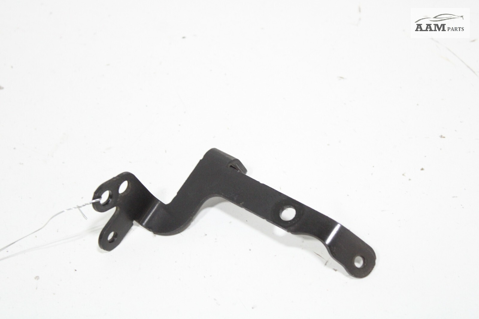 2018-2023 FREIGHTLINER CASCADIA FRONT LEFT DETROIT DIESEL BRACKET OEM