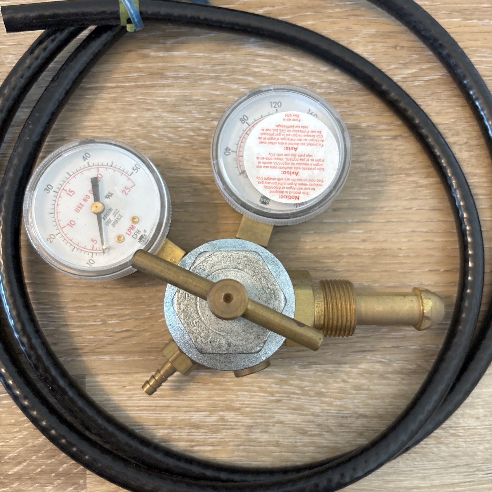 Smith 221037 Pressure Regulator For Argon 3000PSI