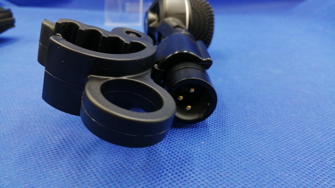 Microphone Model ND44 EV