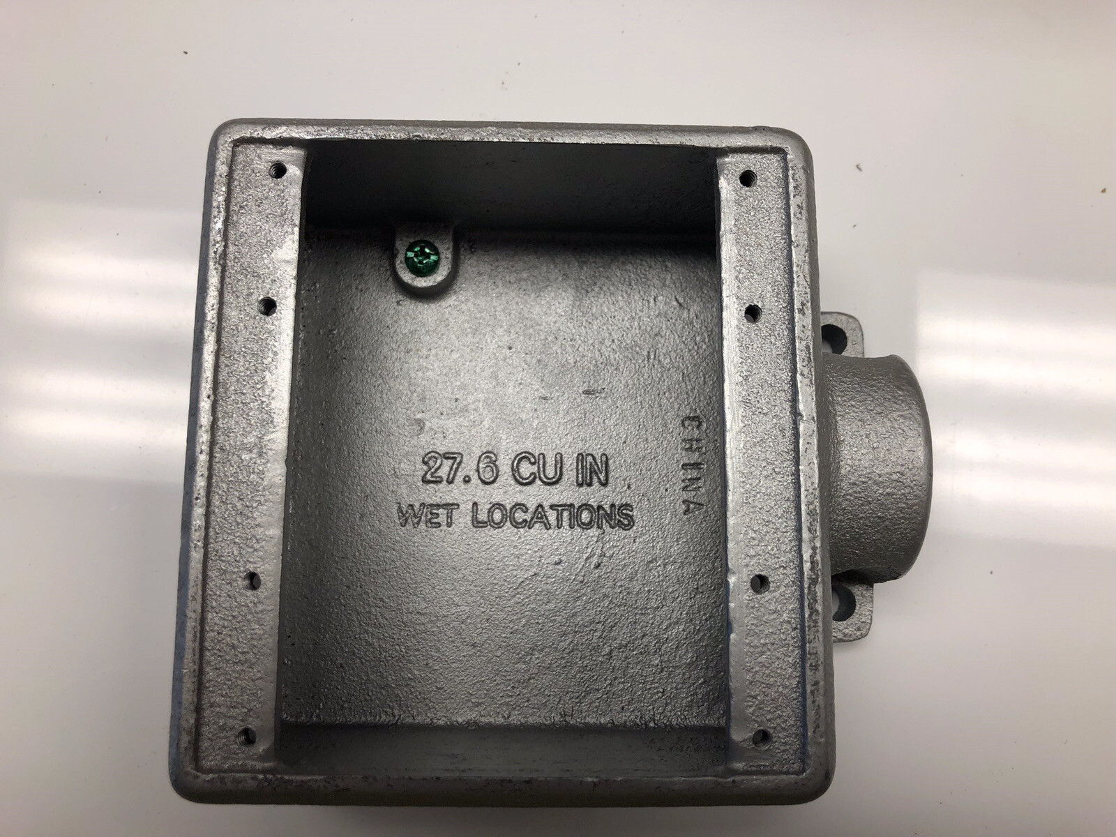 NEW IN BOX THOMAS AND BETTS 1" DEVICE BOX FS32-TB Two Gang Box w/ 1 - 1" outlet