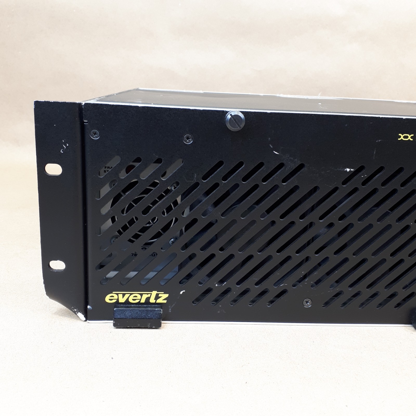 Evertz 7800FR-QT Quiet Mountable Multiframe Chassis 2 PSU, VGA W/10 Cards E6890B