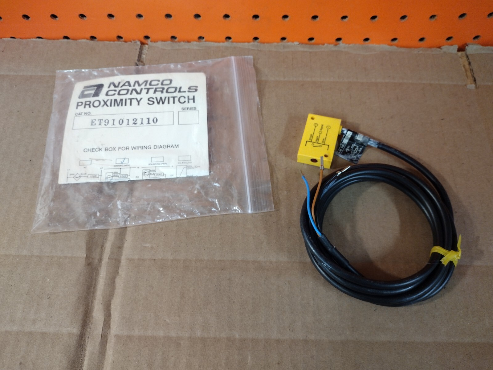NEW  NAMCO  ET910-12110  PROXIMITY SWITCH  ET91012110  Fast Shipping