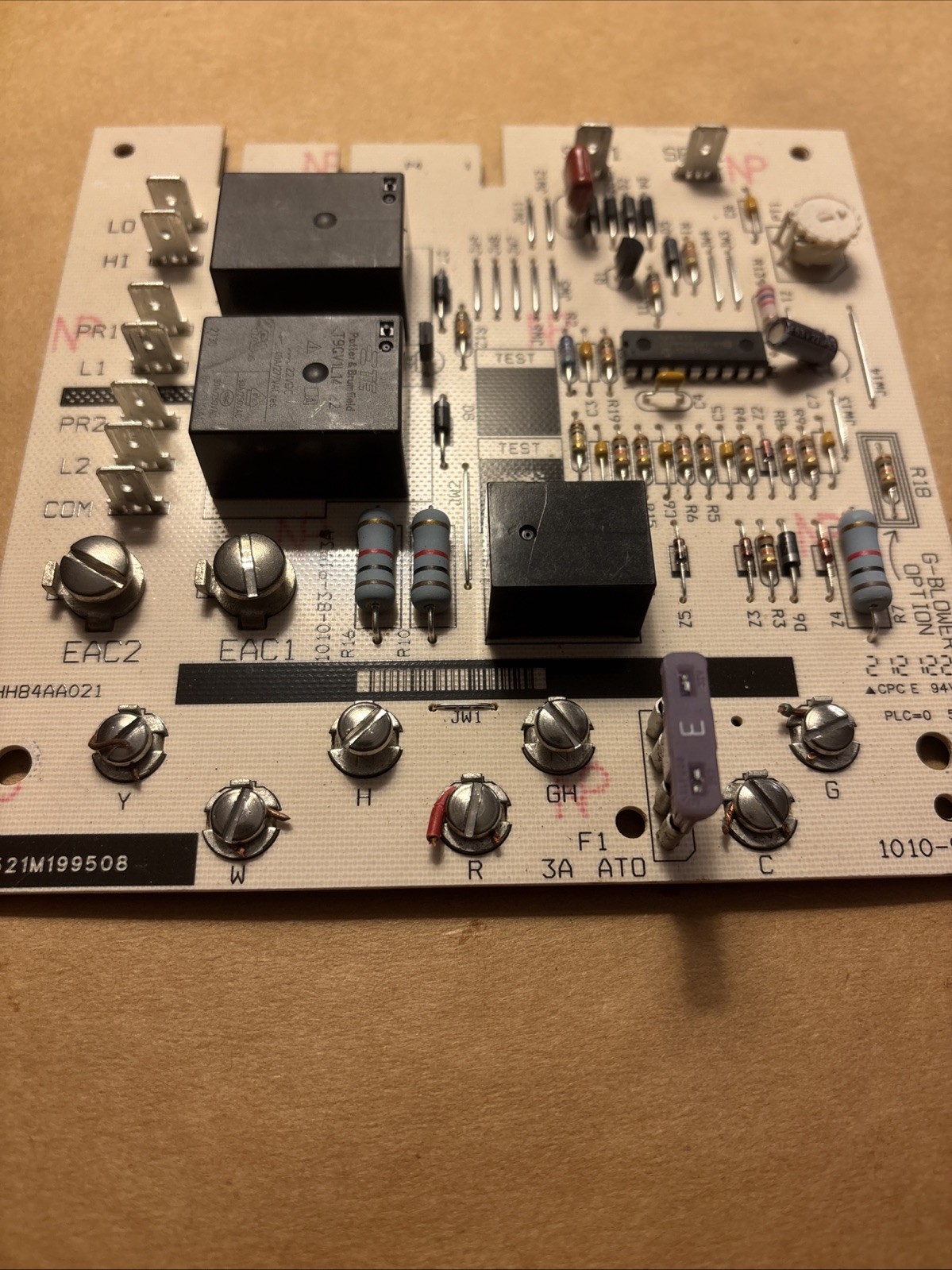 Carrier Bryant HH84AA021 Control Board 1010-919