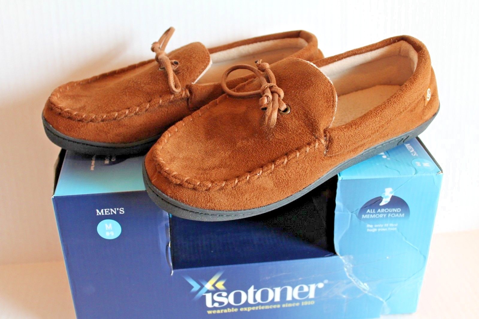Isotoner Brown Men's Moccasin Memory Foam Slippers Size M 8 - 9 Slipper Shoes