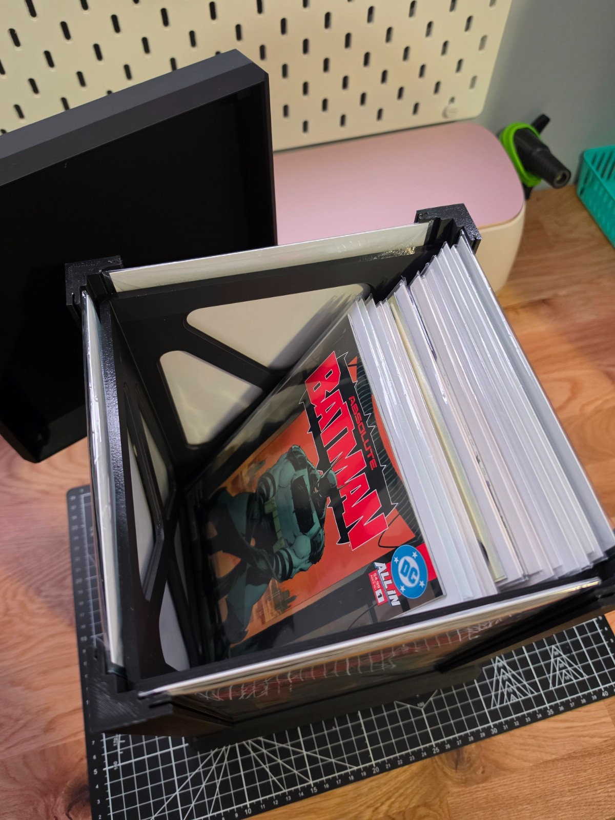 Comic Book Display Spinner/Storage Container(50+ Comics) for Non-Graded Comics