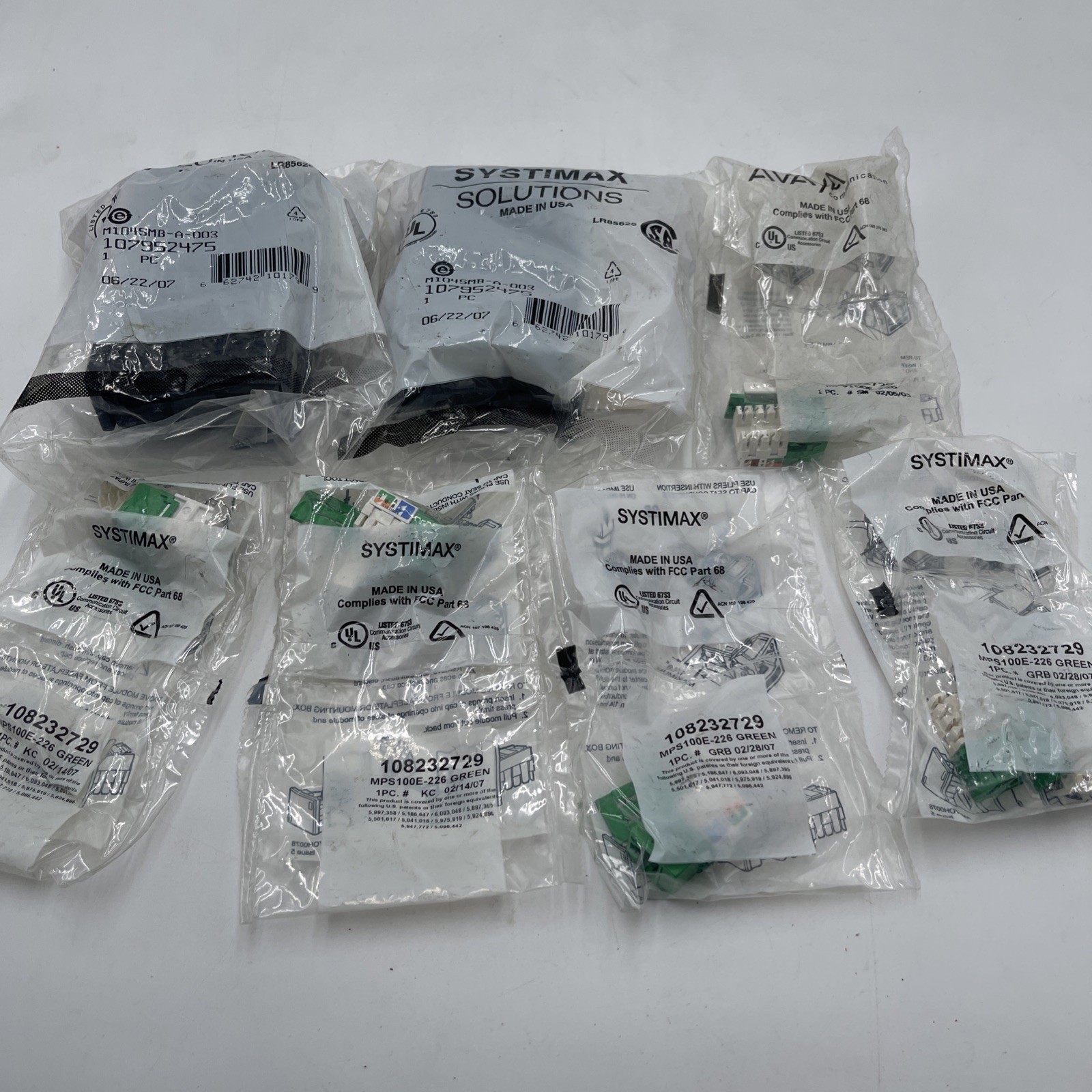 2 Commscope Systimax M104SMB-A-003 Covers Black 107952475 & 5 Green MPS 100E-226