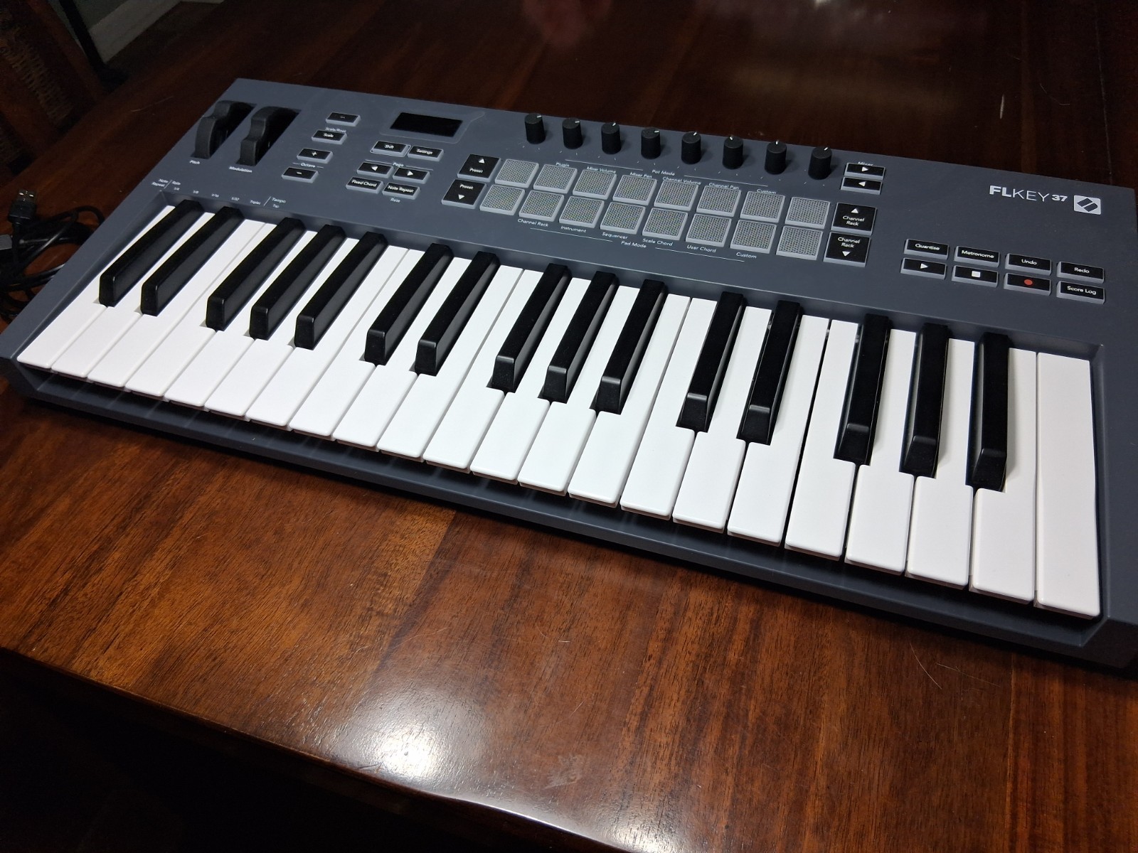 Novation FLkey 37 MIDI Keyboard Controller - Barely Used
