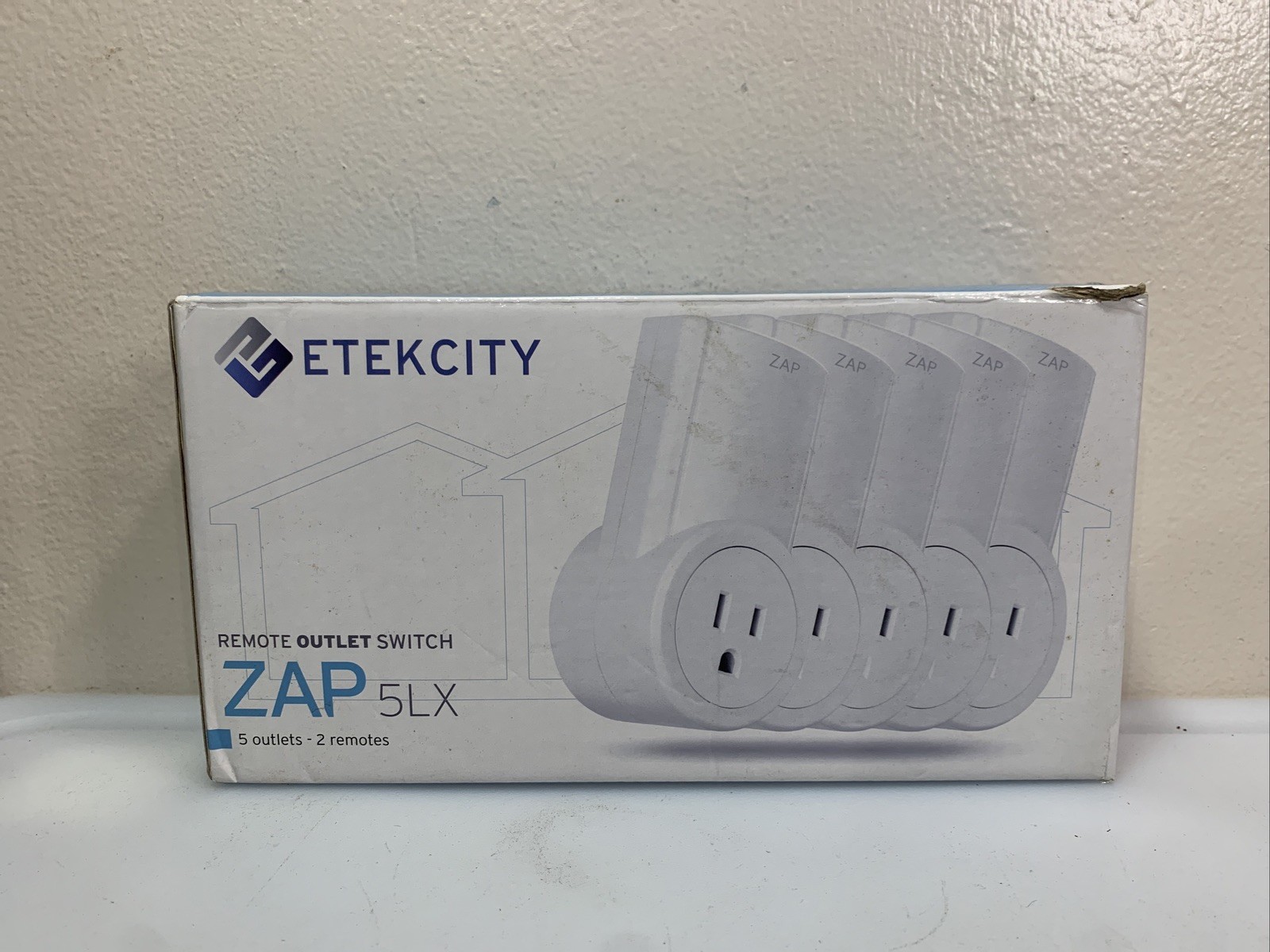 Etekcity ZAP 5LX Remote Outlet Switch 4 Outlets & 1Remote Battery Not Included