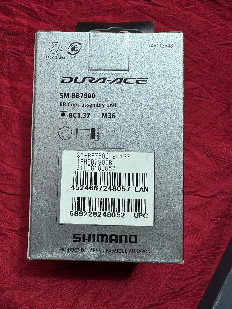 Shimano Dura Ace Sm-Bb7900 Bottom Bracket Bc1.37 New In Box