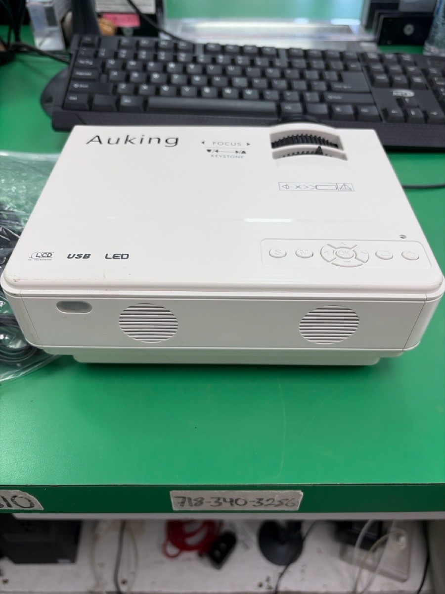 AUKING A008 MINI LED PROJECTOR 1080P HD HOME THEATER HDMI USB AV VGA (E13006588)